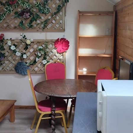 La Maison Du Saule Pompignac Экстерьер фото